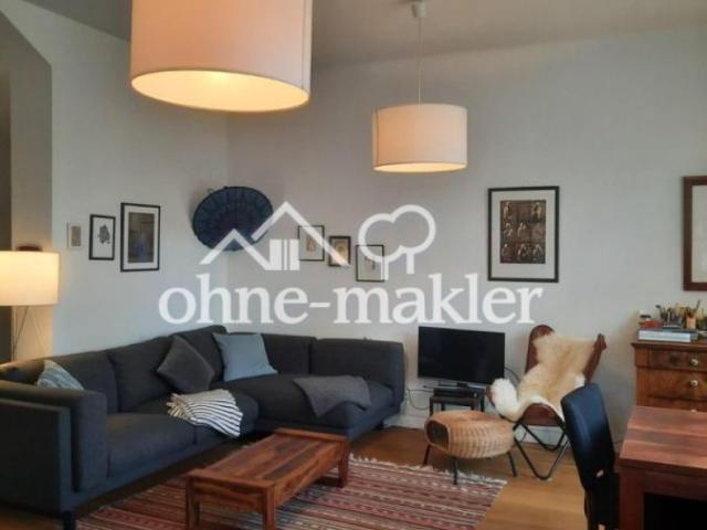 Exklusive und großzügige 5 Zimmer Maisonettewohnung mit Balkon