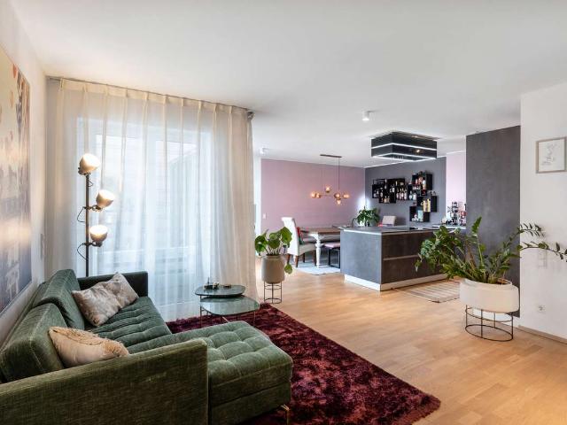 Exklusive unmöblierte 5 Zimmer Wohnung in ruhiger Innenhoflage mit Balkonen in Maxvorstadt