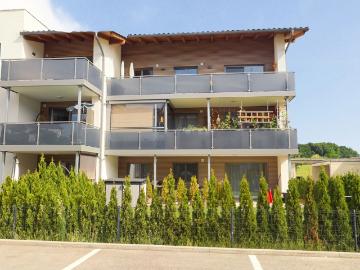 Exklusive voll möblierte Gartenwohnung mit Whirlpool, Terrasse & Nähe zu Salzburg zur Miete