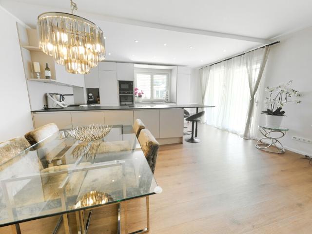 Exklusive voll möblierte Gartenwohnung mit Whirlpool, Terrasse & Nähe zu Salzburg zur Miete