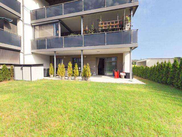 Exklusive voll möblierte Gartenwohnung mit Whirlpool, Terrasse & Nähe zu Salzburg zur Miete