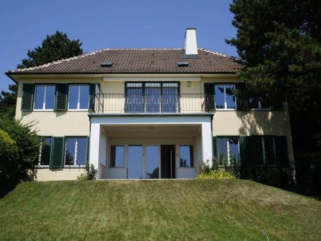 Exklusive Villa in Bestlage von Grinzing – Wohnen mitten in den Weinbergen