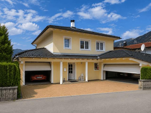 Exklusive Villa mit Garten & Homeoffice – Ihr privater Rückzugsort am Sonnenplateau