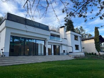Exklusive Villa mit Indoor Spa & beeindruckendem Wohnkonzept in Bestlage von Kaltenleutgeben