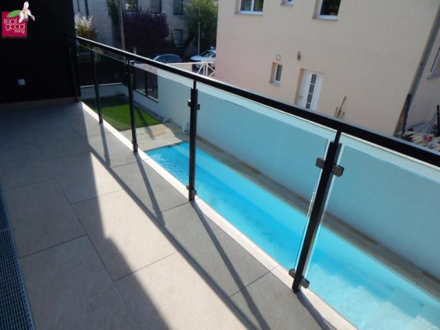 Villa mit Pool, voll unterkellert – mit Top Ausstattung