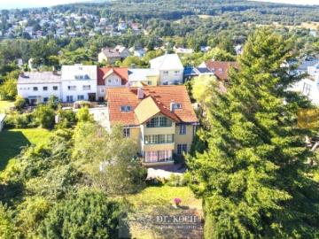 EXKLUSIVE VILLA MIT VIELSEITIGEM NUTZUNGSPOTENZIAL