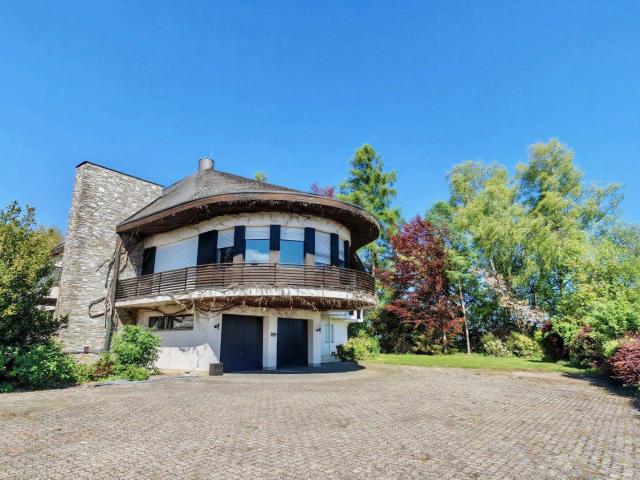 Exklusive Villa mit Weitblick nahe Passau – großzügiges Grundstück, maximale Privatsphäre und hochwertiges Wohnambiente