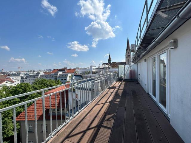 EXKLUSIVER MAISONETTE DG TRAUM MIT 3 ZIMMERN UND GROSSER DACHTERRASSE IN DER LUSTKANDLGASSE/UNVERBAUBARER FERNBLICK