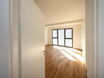 Exklusiver Neubau mit Balkon/PARKETT/FuboHeizung