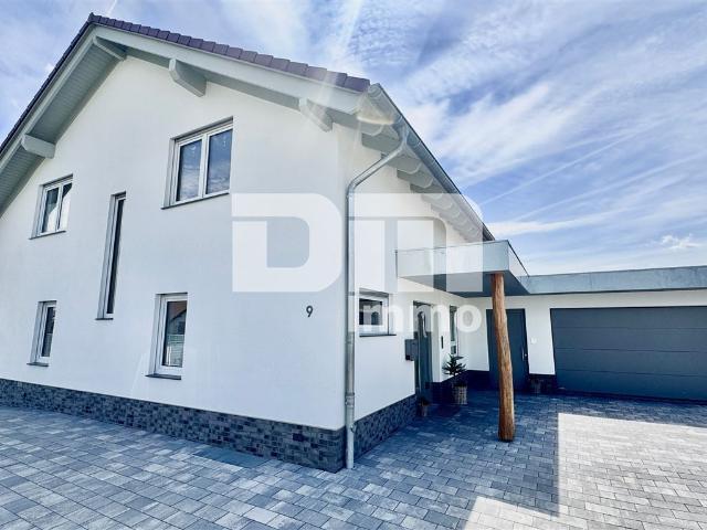 Exklusiver Neubautraum mit Premium Ausstattung, großer Terrasse und Doppelgarage