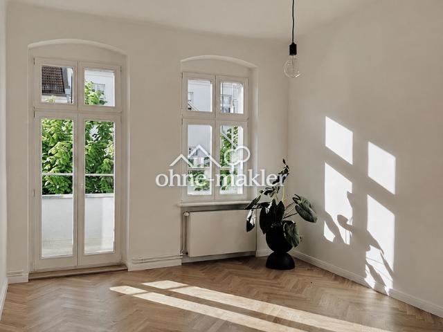 Exklusiver Altbaucharme: Sonnenverwöhnte Wohnung mit Südbalkon im begehrten Winsviertel