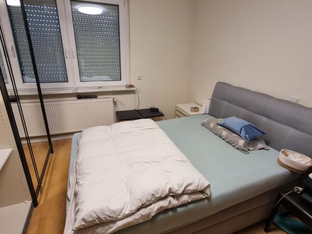 Exklusiver Bungalow mit Kamin & Garten – 100 qm Ruheoase in Mülheim Einliegerwohnung 40 qm zubuchbar, Mulheim an der Ruhr Amsterdam Apartments for Rent