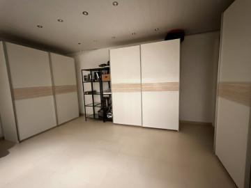 Exklusiver Bungalow mit Swimmingpool & ausgebautem Wohnkeller in Kapellerfeld