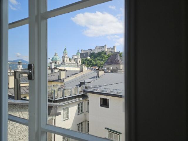 Exklusiver Dachgeschosstraum mit Einliegerwohnung | Altstadt Salzburg