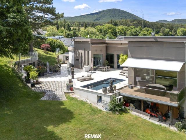 Exklusiver Design Bungalow mit Pool, Sauna & modernster Haustechnik in absoluter Ruhelage