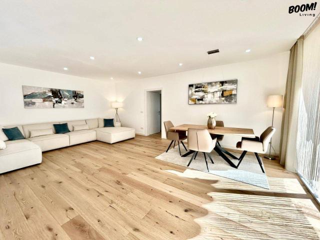 Exklusiver Erstbezug / Luxuriöses 4 Zimmer Domizil in absoluter Ruhelage von 1180 Wien inkl. MIELE Küche, Tiefgarage, Pool & Sauna