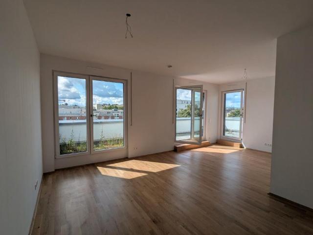 Exklusiver Erstbezug: Modernes Studio Apartment mit XL Balkon