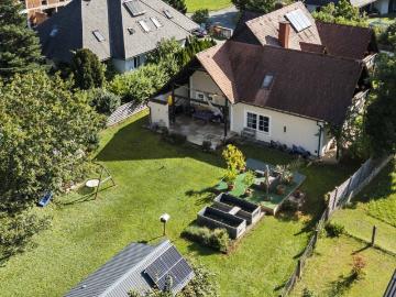Exklusiver Familientraum: Luxus, Lebensqualität und weitläufiger Garten!
