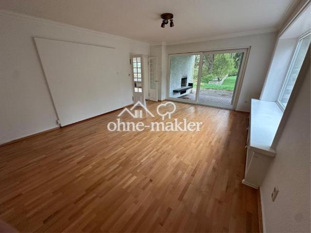 Exklusiver großzügiger Bungalow mit drei Zimmern in Bendestorf