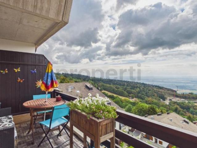 Exklusiver Panoramablick Schöne 4.5 Zimmer Maisonette in Sainte Croix