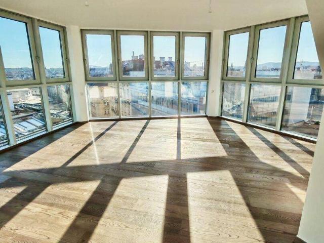 Exklusiver Penthouse Blick! Luxuriöse DG Wohnung mit ruhiger Terrasse in Bestlage
