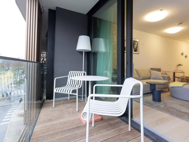 Exklusiver, voll möblierter Neubau mit Loggia und Concierge Service am Donaukanal!