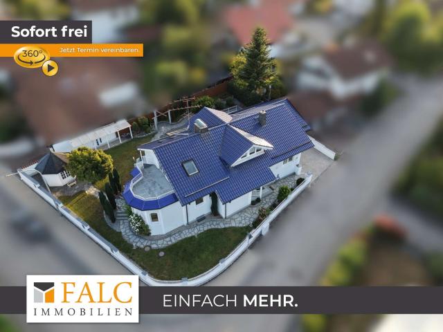 Exklusiver Wohntraum: High End Ausstattung, private Dachterrasse & stilvoll angelegte Gartenoase