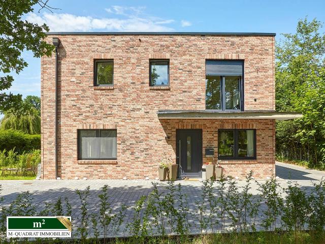Exklusiver Wohntraum mit PV Anlage und SmartHome – Stadtvilla für höchste Ansprüche