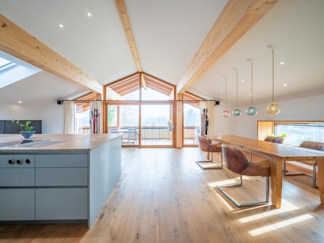 Exklusives Mehrgenerationenhaus mit einzigartigem Bergpanorama und hochwertiger Ausstattung