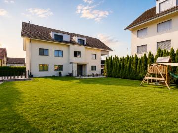 Exklusives Mehrgenerationenhaus in Seenähe drei Wohneinheiten mit vielseitigen Nutzungsmöglichkeiten