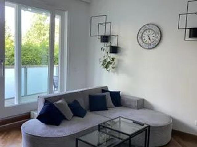 Exklusives, möbliertes Terrassenapartment in den Wiener Weingärten mit *Indoor Pool