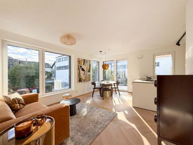 Exklusives Neubauwohnen – Modern möblierte 2 Zimmer Wohnung mit großzügigem Balkon