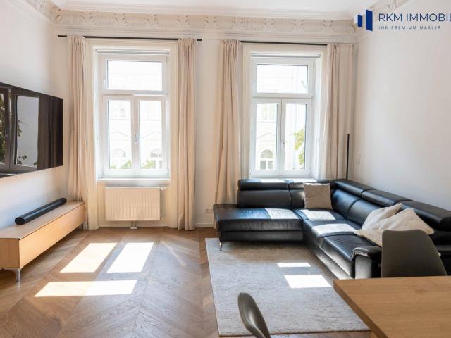 Exklusives Altbaujuwel – stilvoll sanierte 3 Zimmer Wohnung mit Lift
