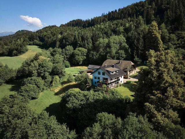 Exklusives Anwesen mit Seezugang in Kärnten Land, Forstwirtschaft und Luxus vereint