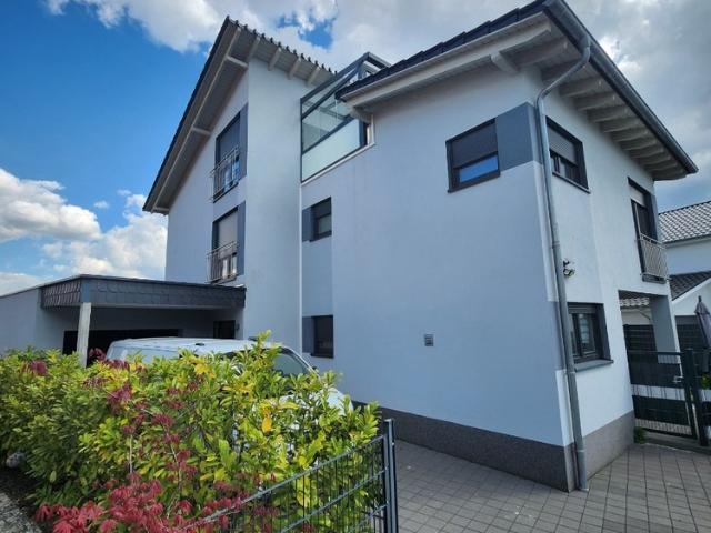 Exklusives Architektenhaus mit Wellnessbereich, PV Anlage, Sauna und Garten im beliebten Siegelbach