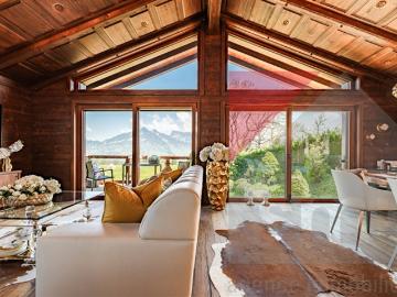 Exklusives Chalet, komplett renoviert und möbliert, in einer Paradiesecke