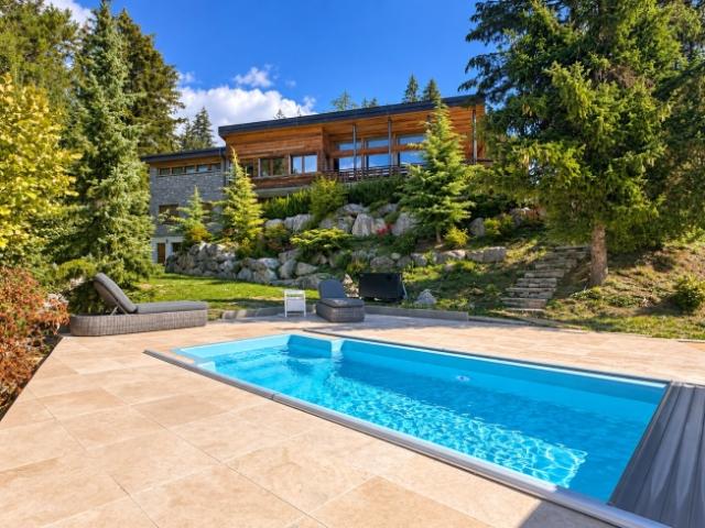 Exklusives Chalet mit privatem Swimmingpool