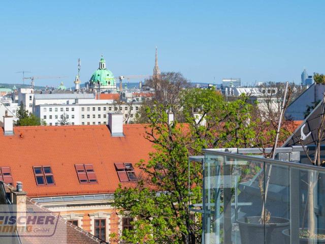 Exklusives Dachterrassen Penthouse mit Blick auf die Karlskirche
