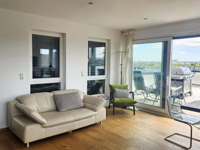 EXKLUSIVES DACHGESCHOSS APPARTEMENT mit Dachterrasse