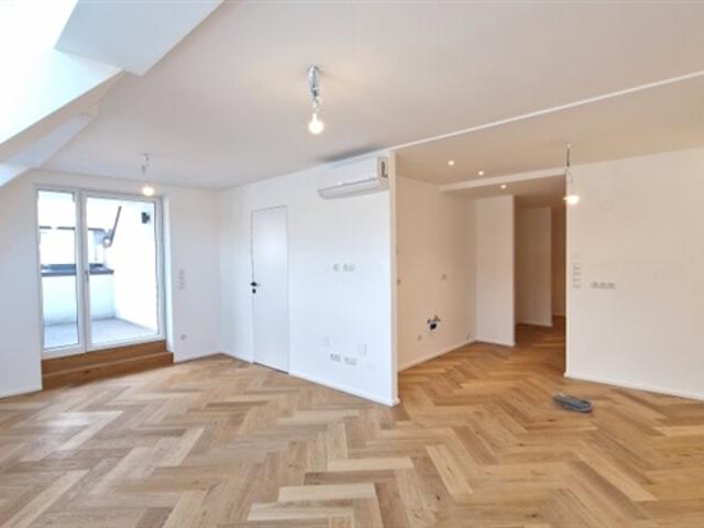 Exklusives Dachgeschoss Juwel beim AKH