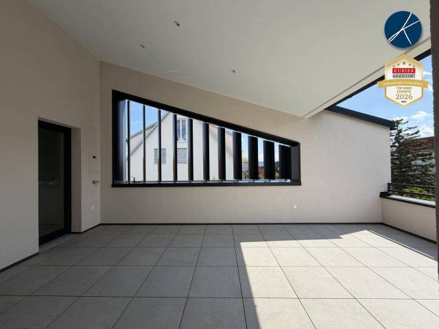 Exklusives Dachgeschoß mit 57m² Terrasse und Sauna Top 9 Erstbezug!