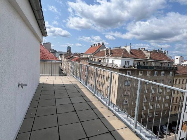Exklusives Dachgeschossjuwel mit XXL Terrasse und Top – Anbindung