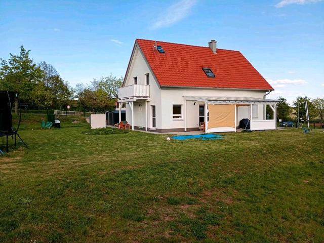 Exklusives Dennert Fertighaus auf 2.100 m² Grundstück