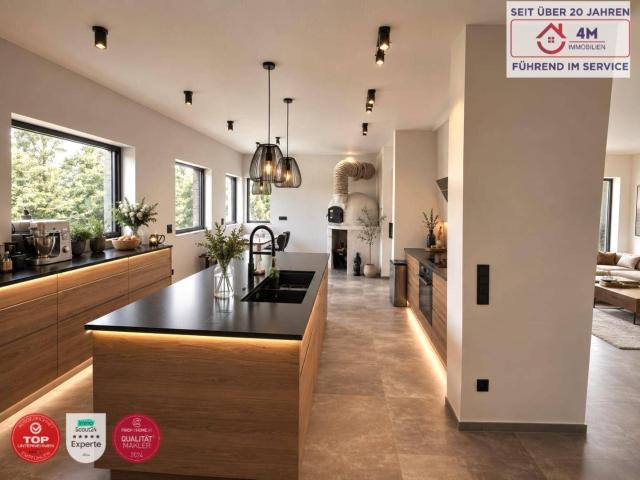 Exklusives Designerhaus mit großzügigem Garten und Pizzaofen in absoluter Ruhelage!