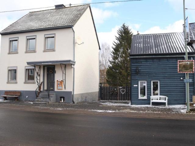 Exklusives Doppelhaus Grundstück in der Vulkaneifel: Zwei saniert