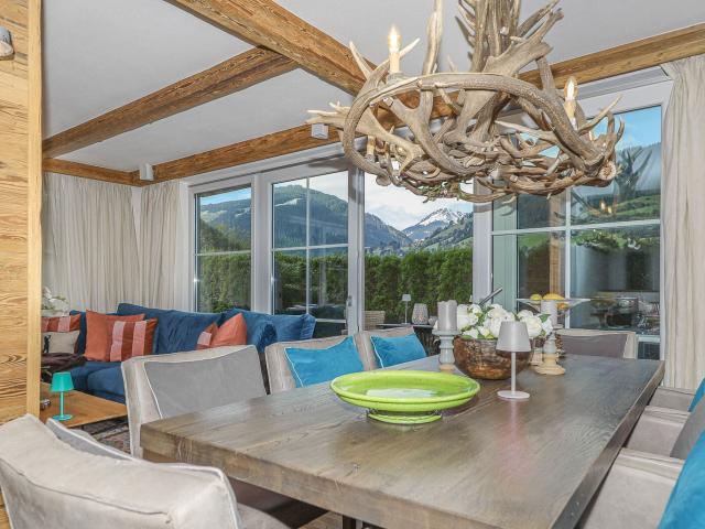 Exklusives Eck Reihenhaus in Sonniger Ruhelage
