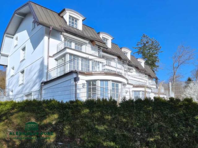 Exklusives Eckreihenhaus mit Panoramablick
