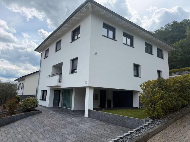 Exklusives EFH mit Pool in ruhiger Bestlage von Lörrach Hauingen