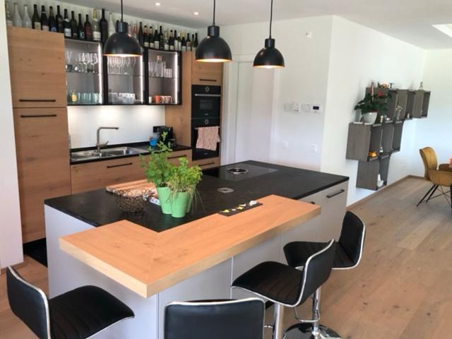 Exklusives Einfamielenhaus mit Smart Home, Sauna & Panoramablick Nähe Wien