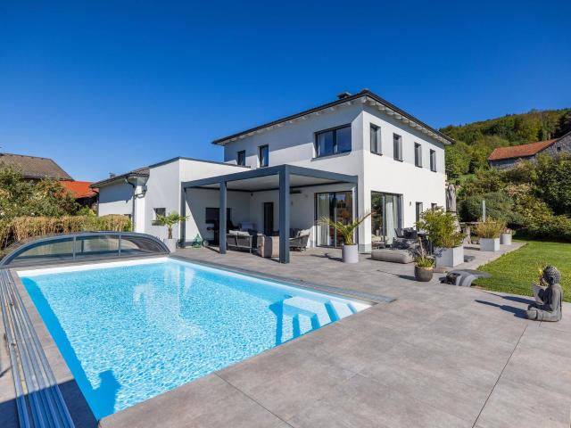 Exklusives Einfamilienhaus ca. 20 km nach Salzburg
